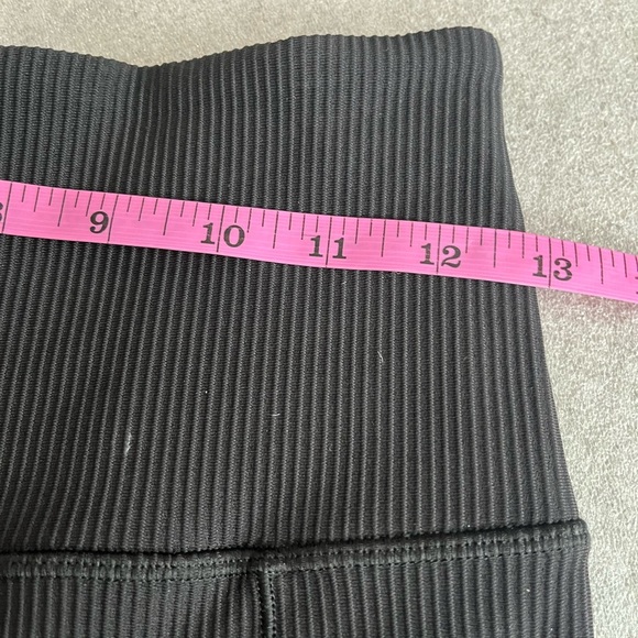 [S]Athleta Women's Black Salutation Stash Rib Flare Pants EUC Pockets - Picture 5 of 9